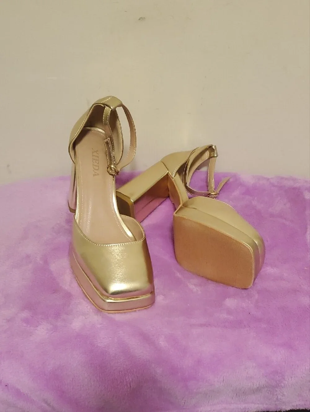 PrettyLittleThing shiny metallic